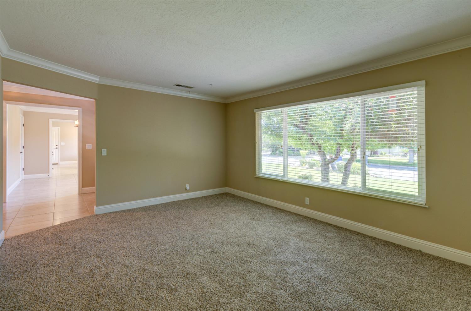 1770 W Celeste Ave, Fresno, CA 93711
