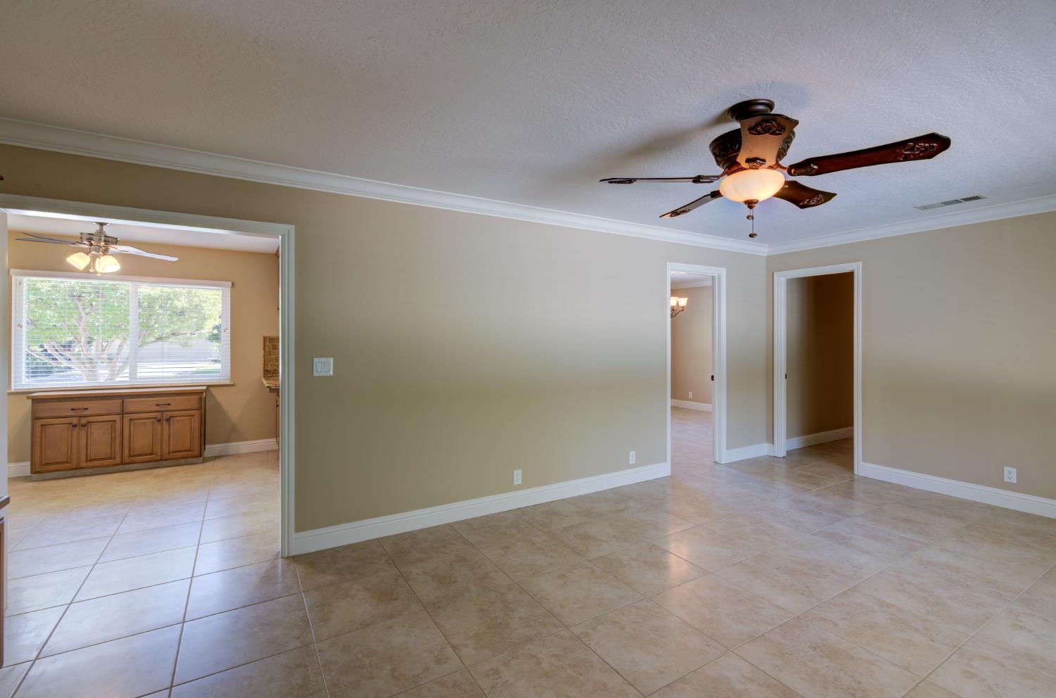 1770 W Celeste Ave, Fresno, CA 93711