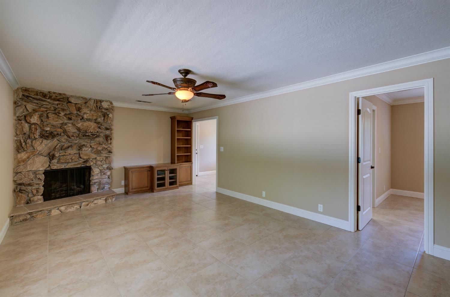 1770 W Celeste Ave, Fresno, CA 93711