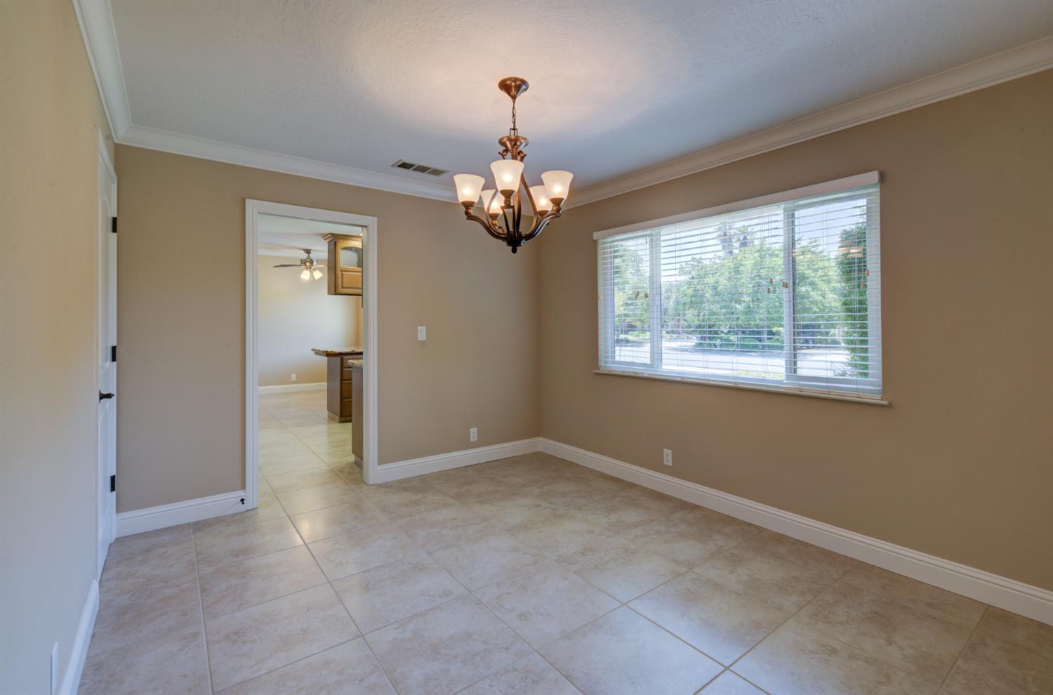 1770 W Celeste Ave, Fresno, CA 93711