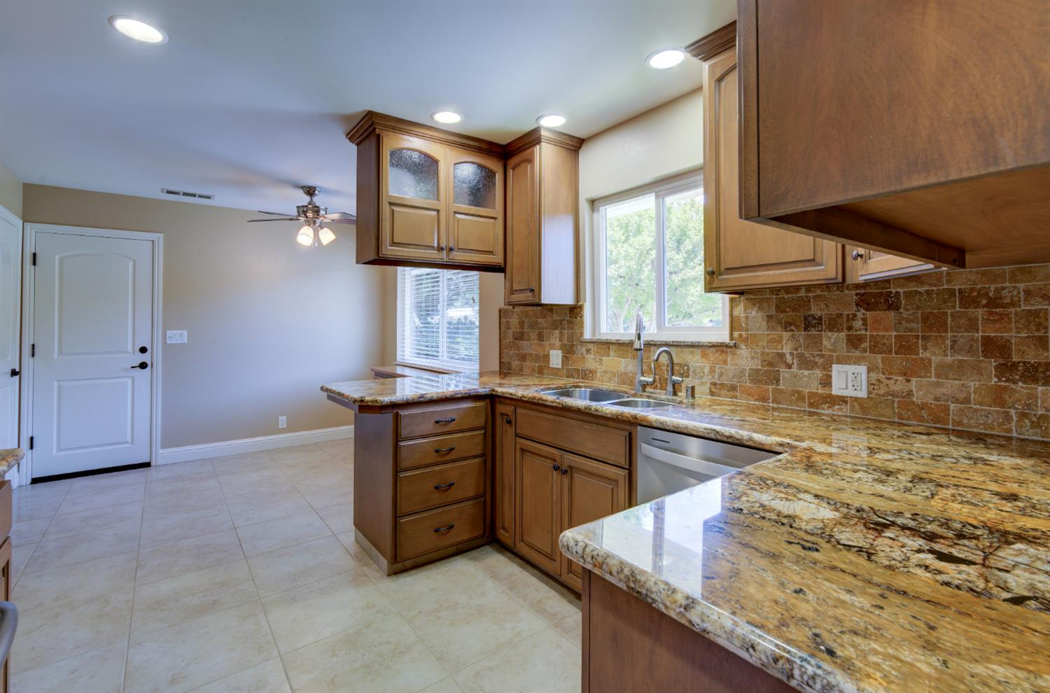 1770 W Celeste Ave, Fresno, CA 93711