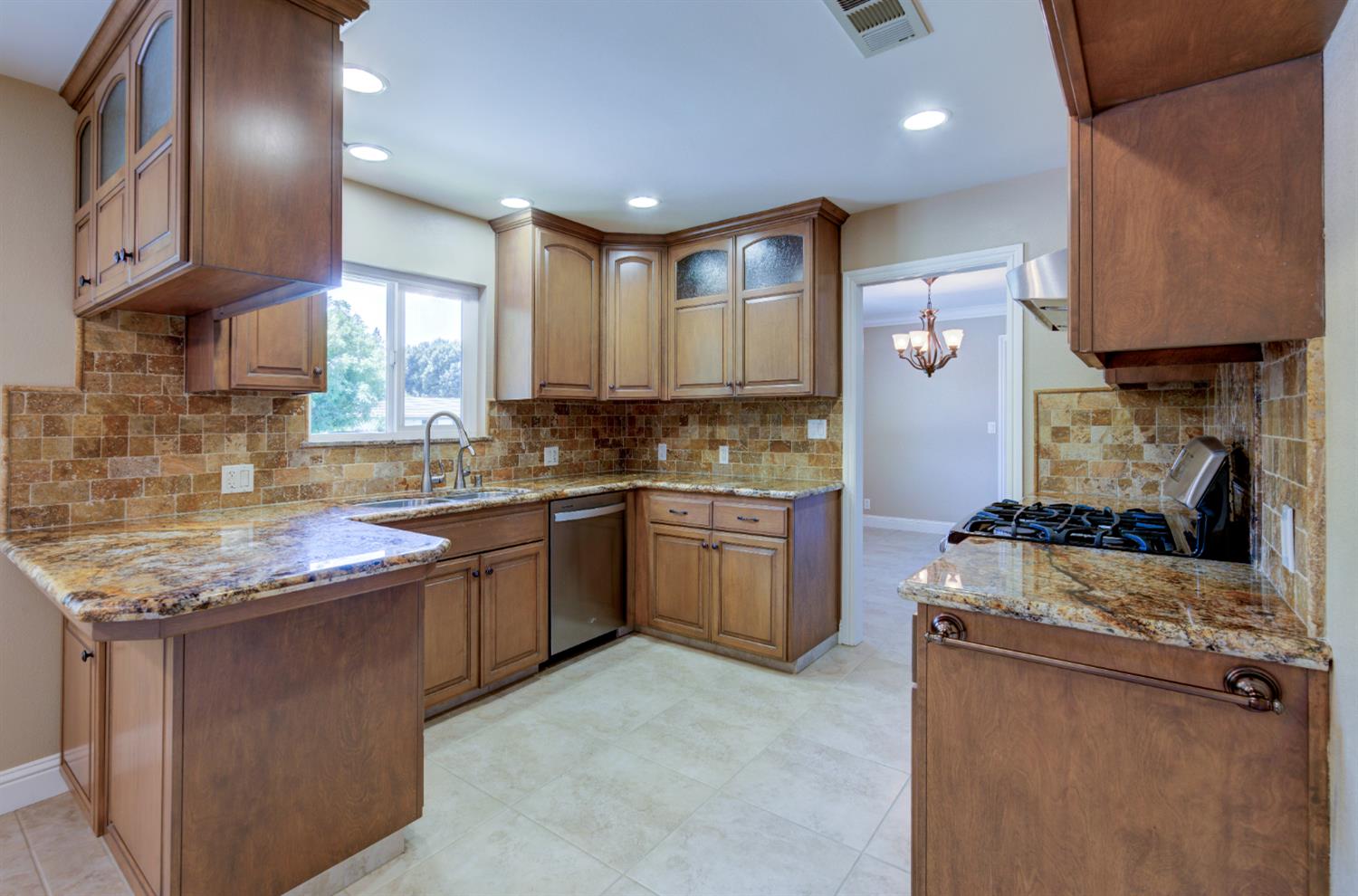 1770 W Celeste Ave, Fresno, CA 93711