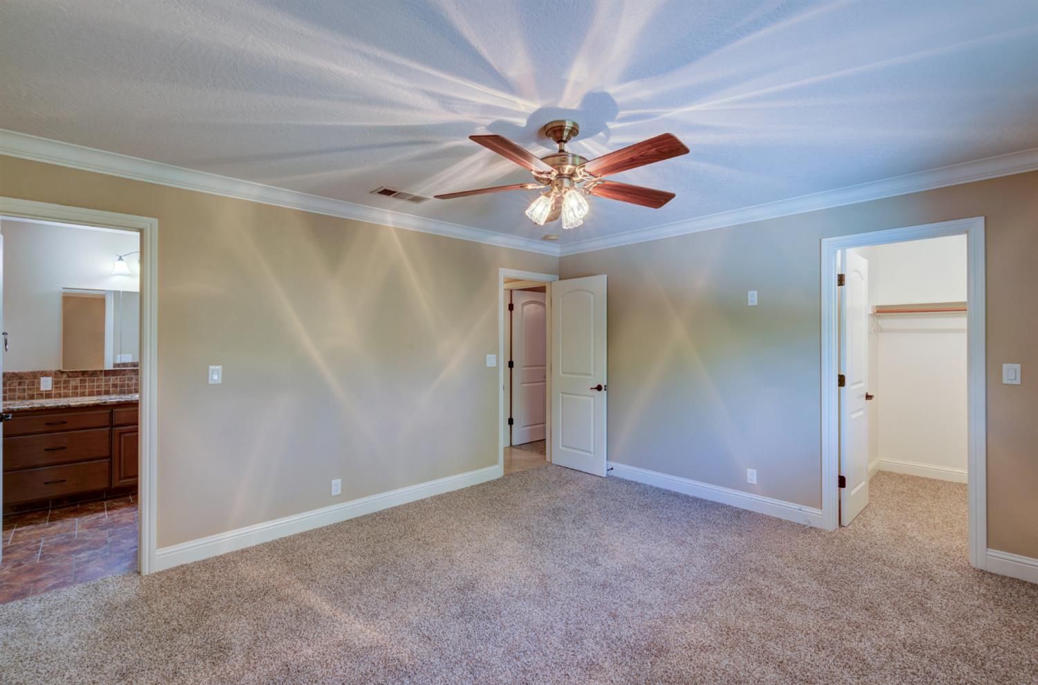 1770 W Celeste Ave, Fresno, CA 93711