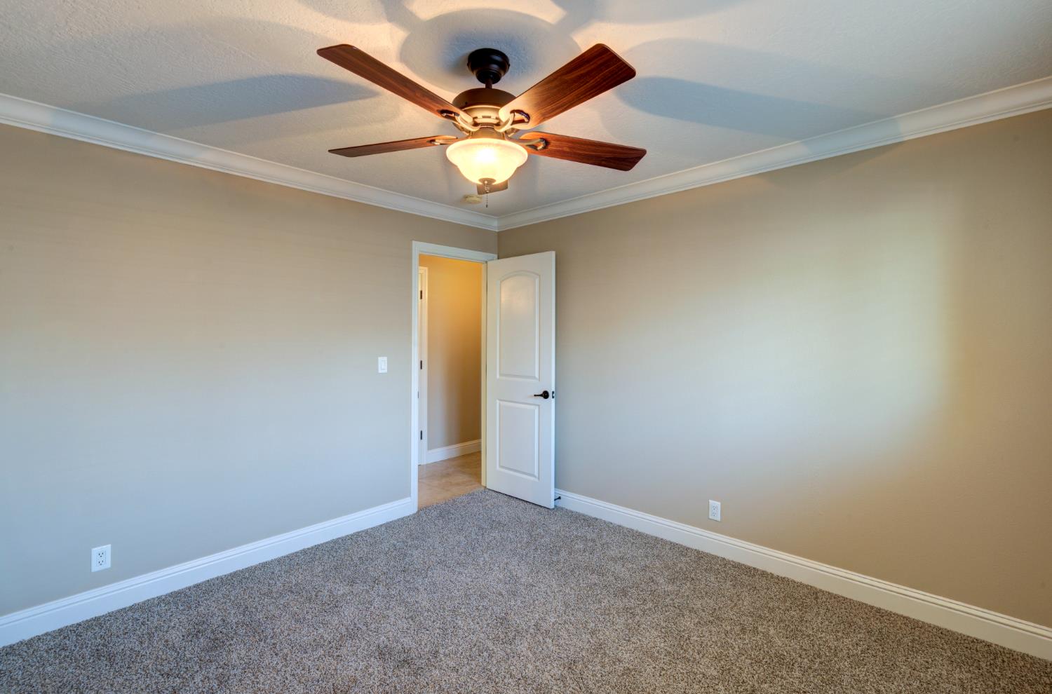 1770 W Celeste Ave, Fresno, CA 93711