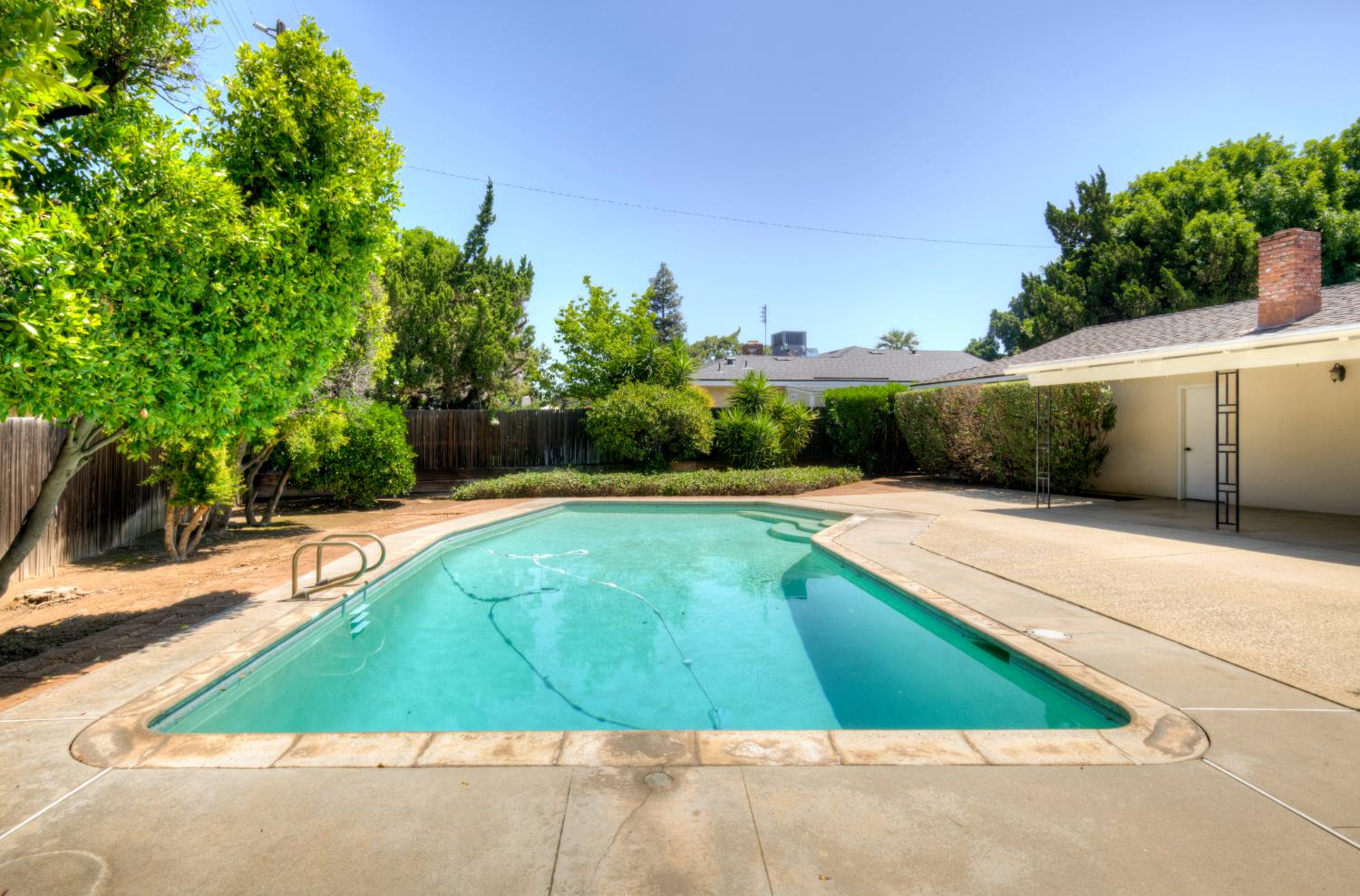 1770 W Celeste Ave, Fresno, CA 93711