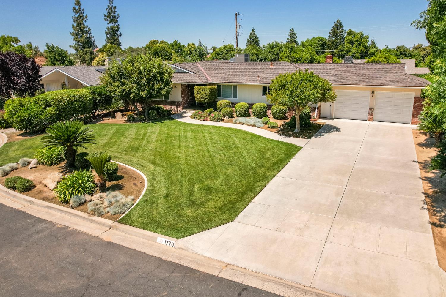 1770 W Celeste Ave, Fresno, CA 93711