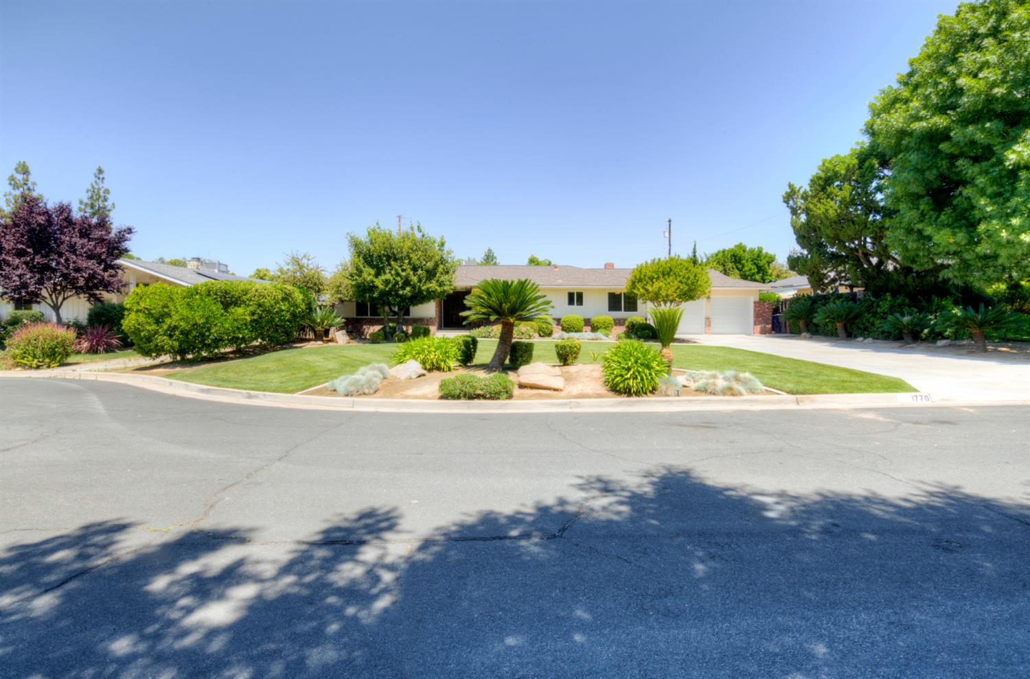 1770 W Celeste Ave, Fresno, CA 93711