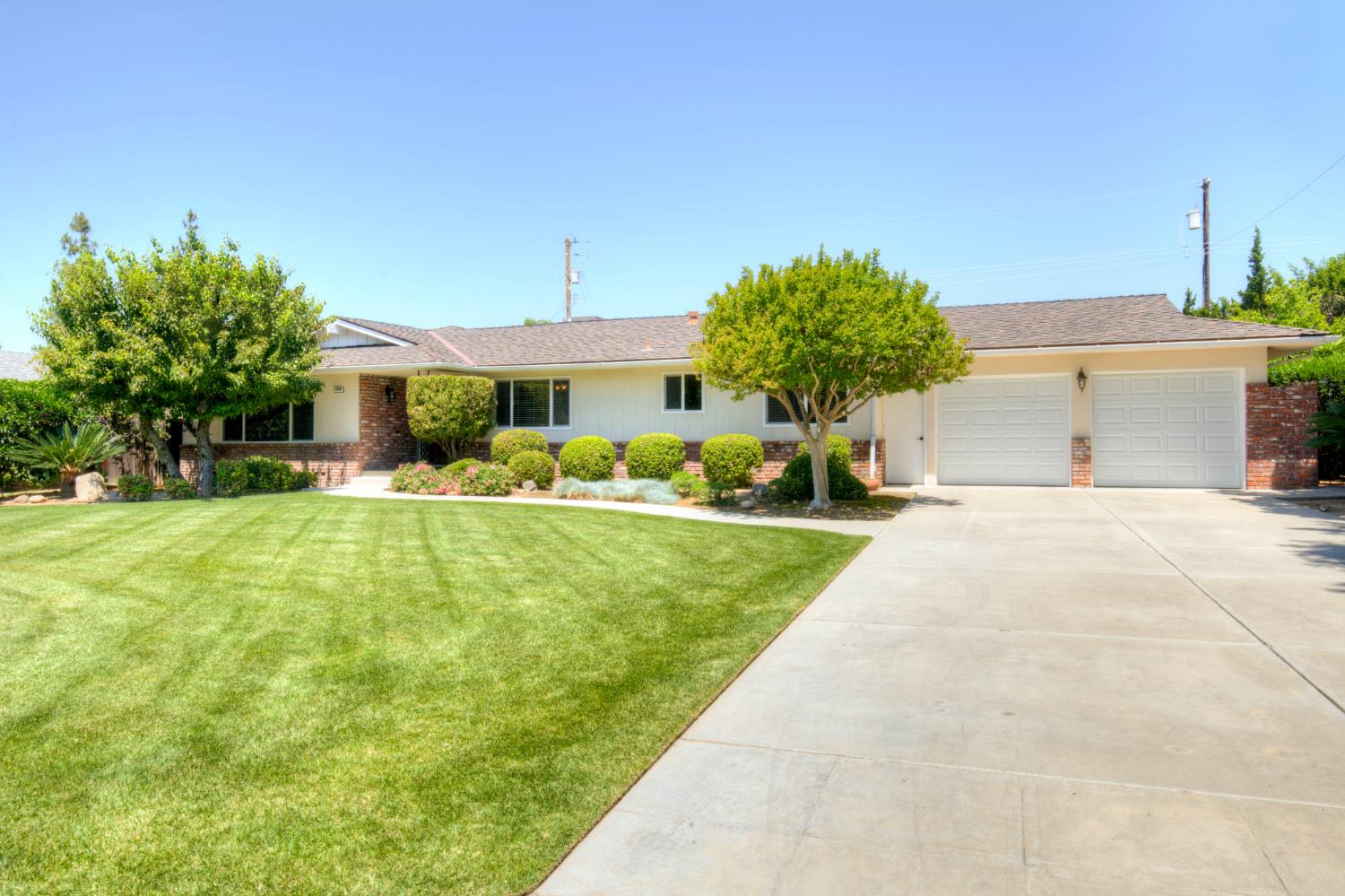 1770 W Celeste Ave, Fresno, CA 93711