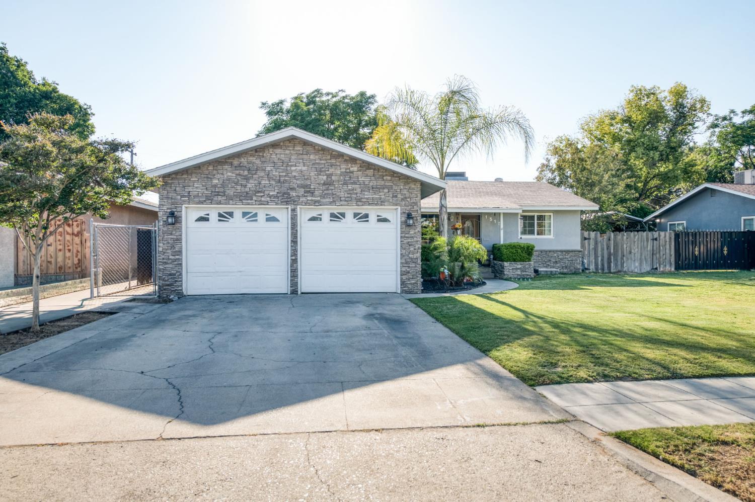 1515 N Chance Ave, Fresno, CA 93703