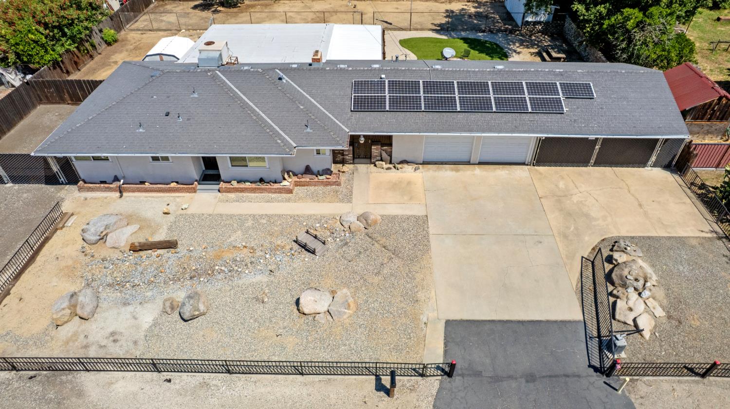 5431 E Indianapolis Ave, Fresno, CA 93727