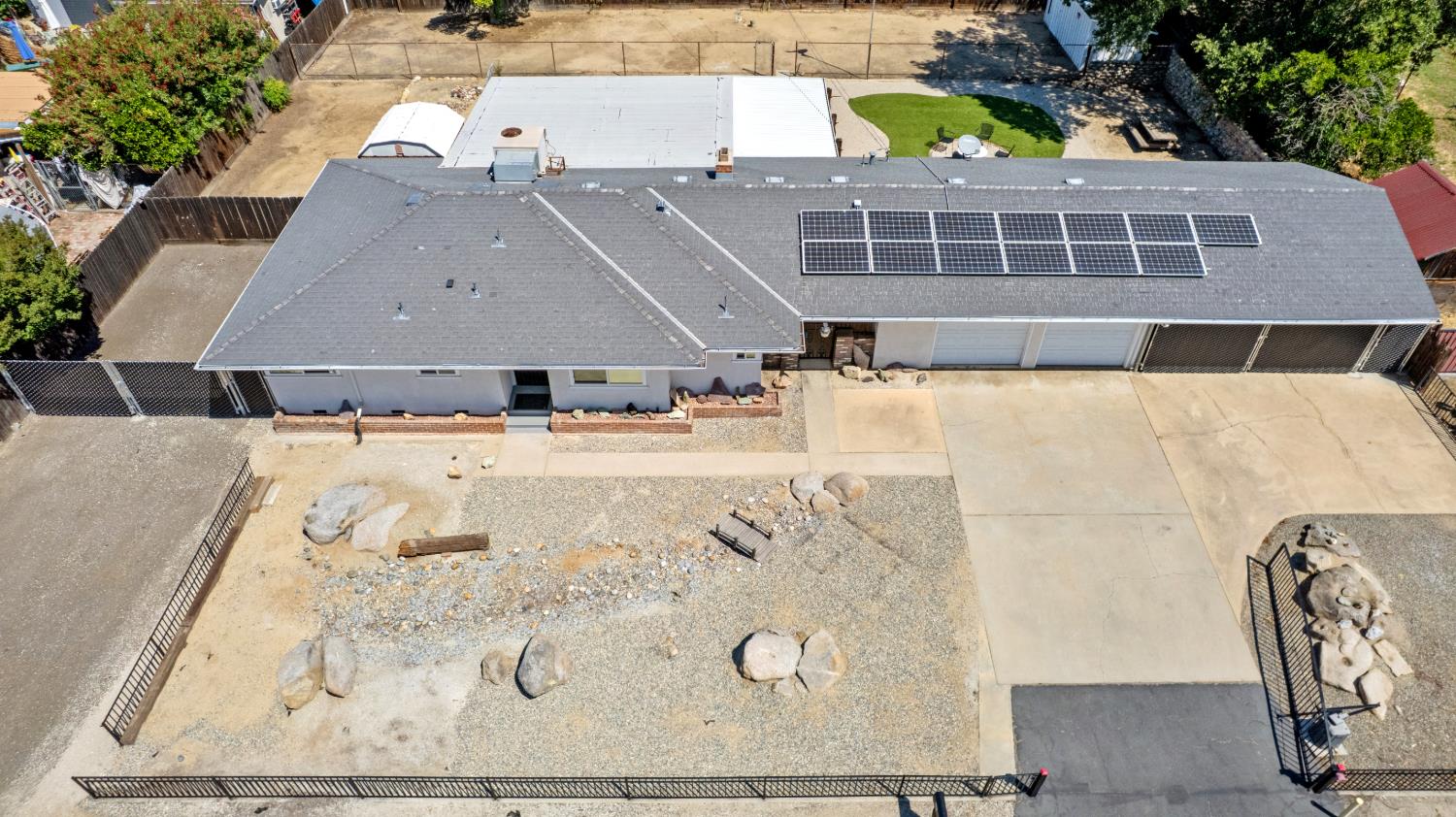 5431 E Indianapolis Ave, Fresno, CA 93727
