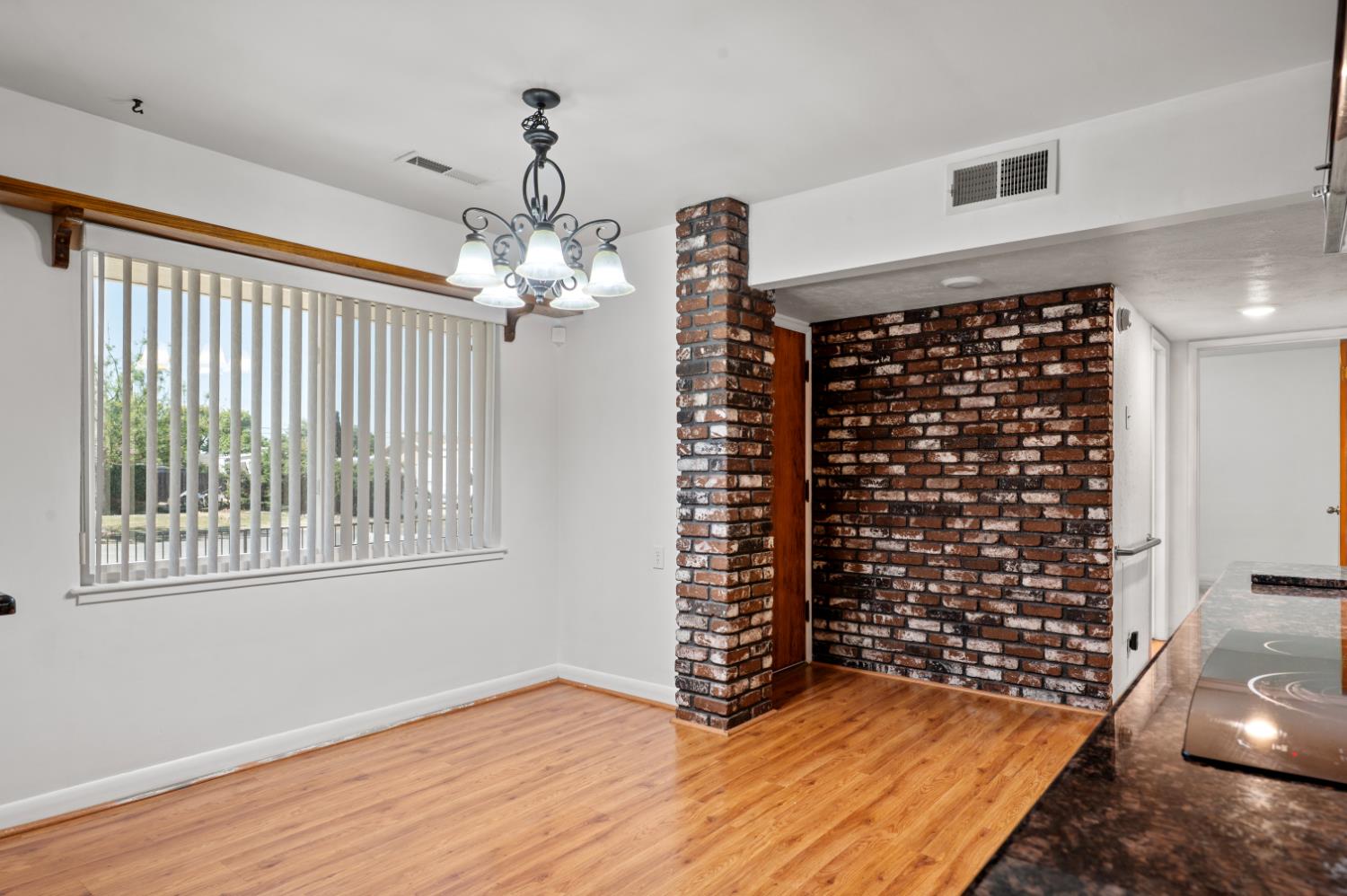 5431 E Indianapolis Ave, Fresno, CA 93727