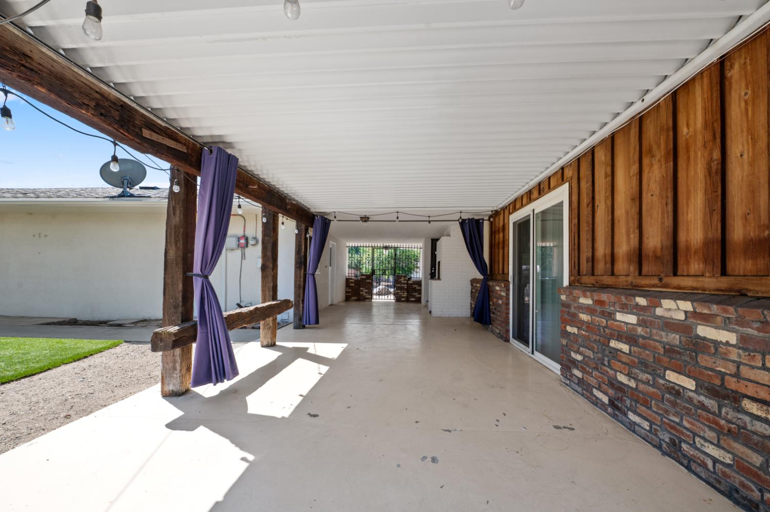 5431 E Indianapolis Ave, Fresno, CA 93727