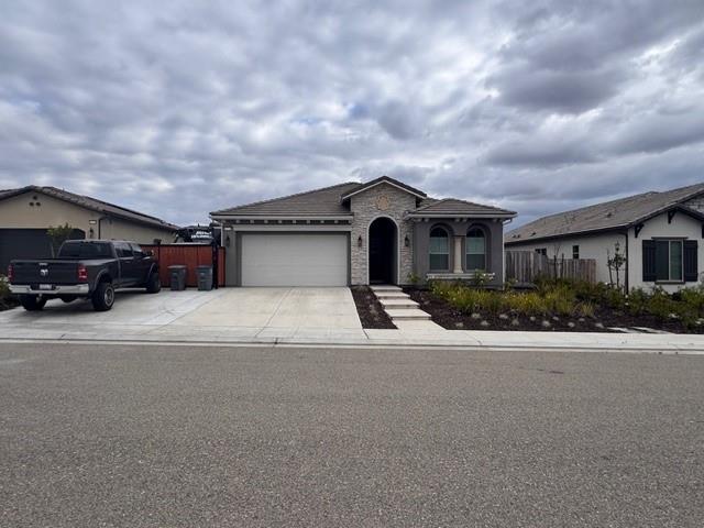 19719 Goldfield Ln, Friant, CA 93626