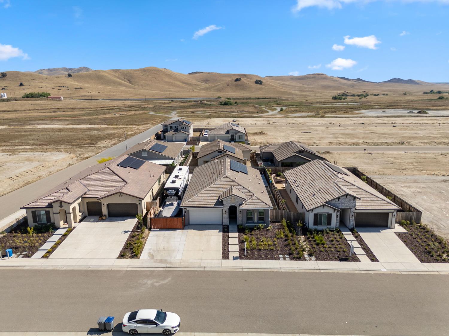 19719 Goldfield Ln, Friant, CA 93626