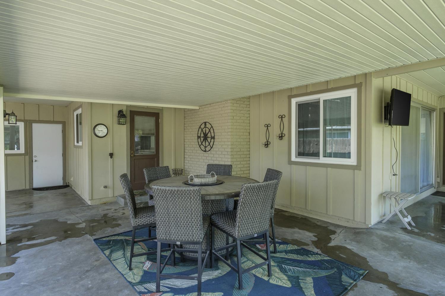 3951 Sherman St, Fresno, CA 93726