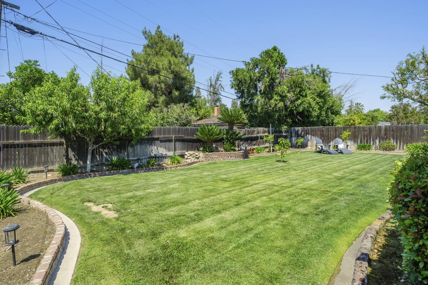 3951 Sherman St, Fresno, CA 93726
