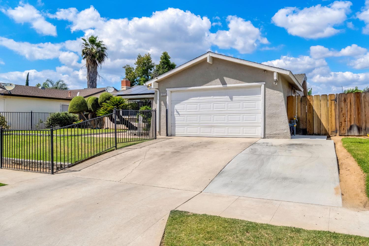 4675 E Belgravia Ave, Fresno, CA 93725