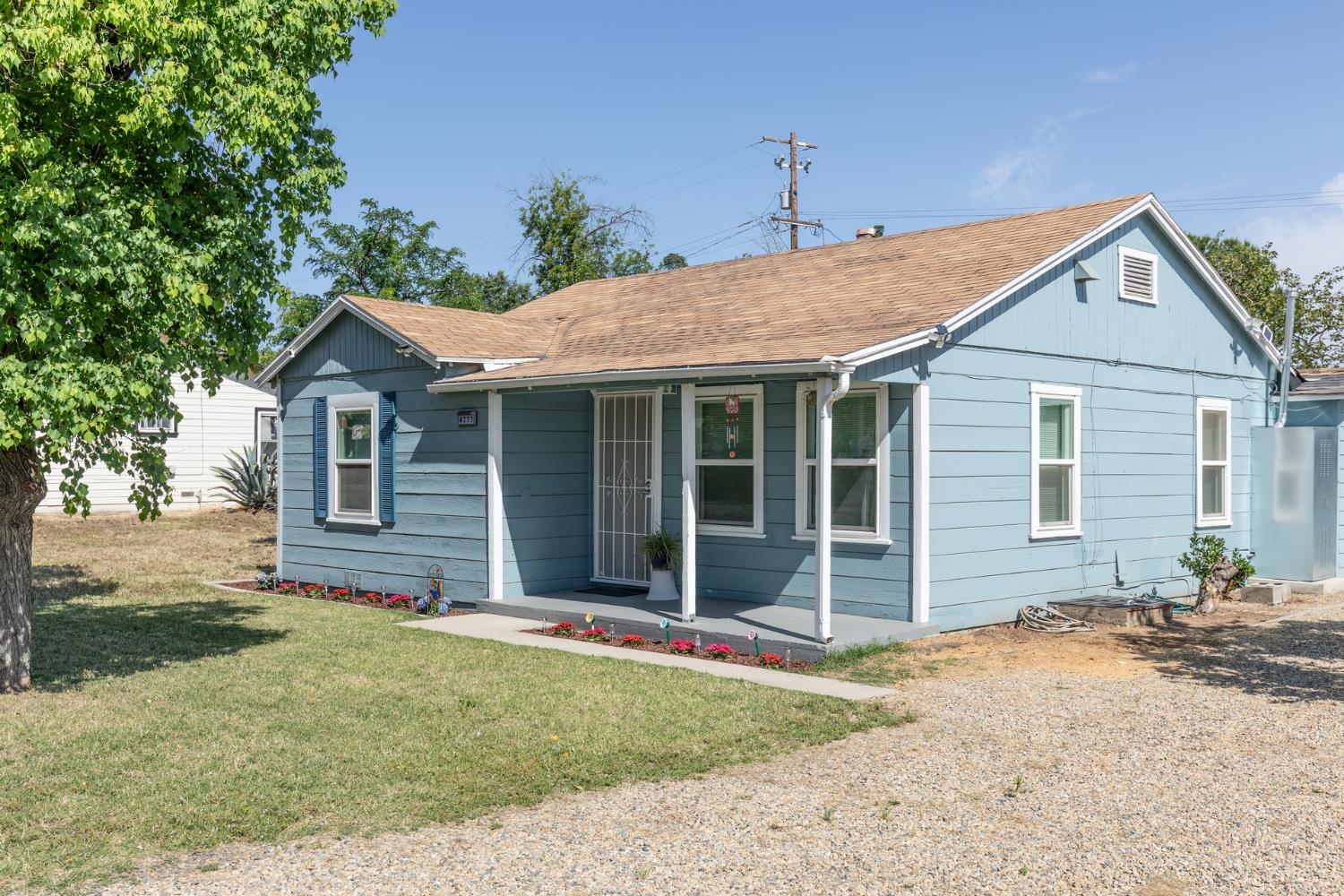 4777 E Shields Ave, Fresno, CA 93726