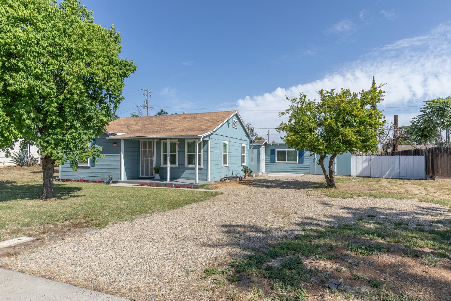 4777 E Shields Ave, Fresno, CA 93726