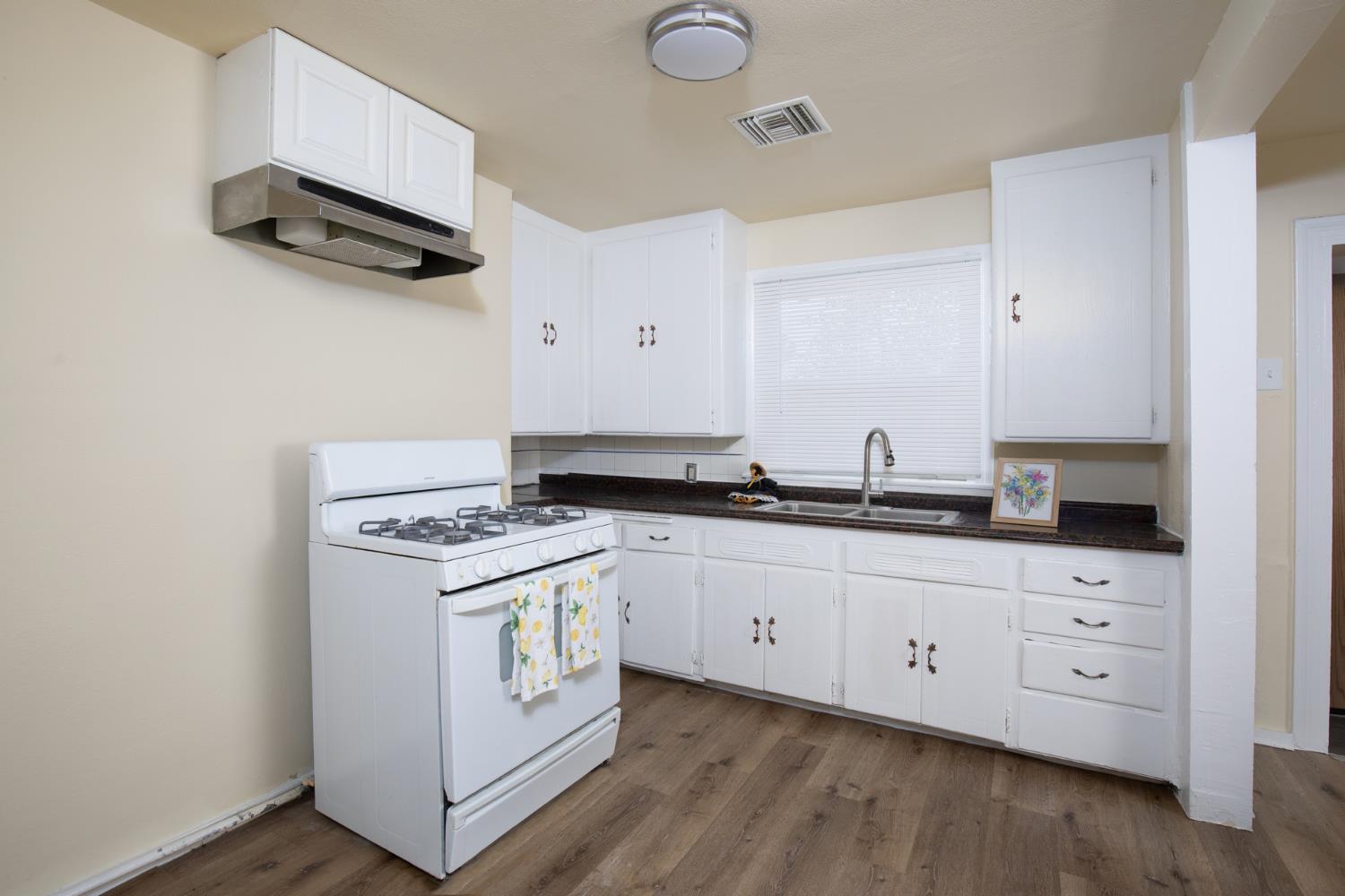 4777 E Shields Ave, Fresno, CA 93726