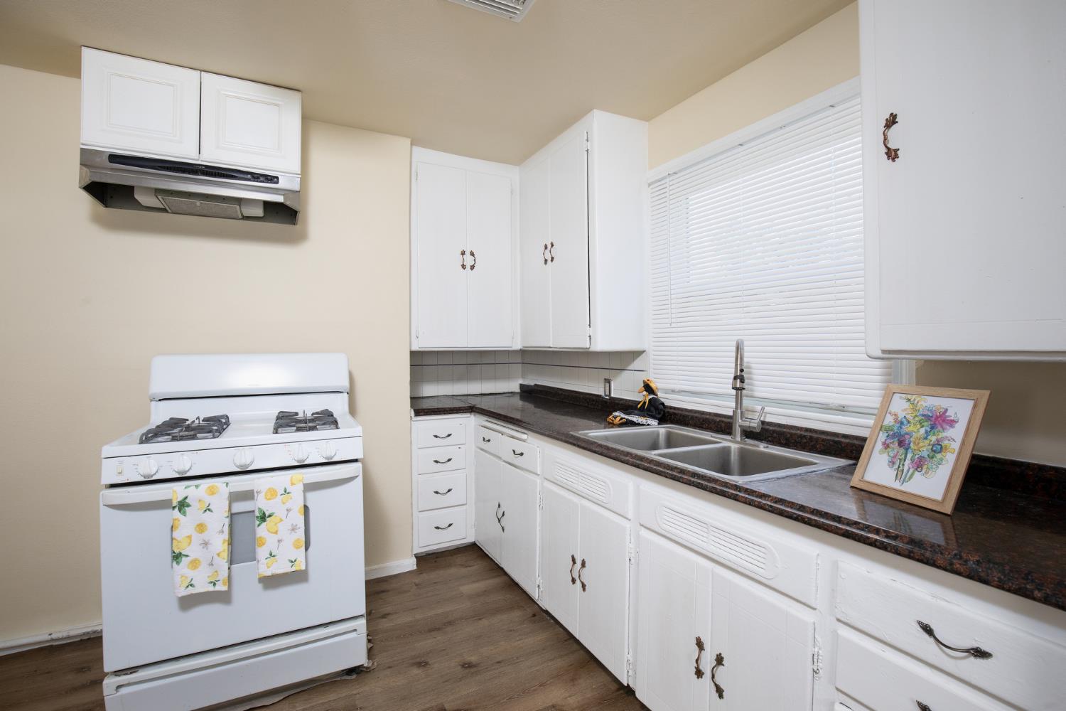 4777 E Shields Ave, Fresno, CA 93726
