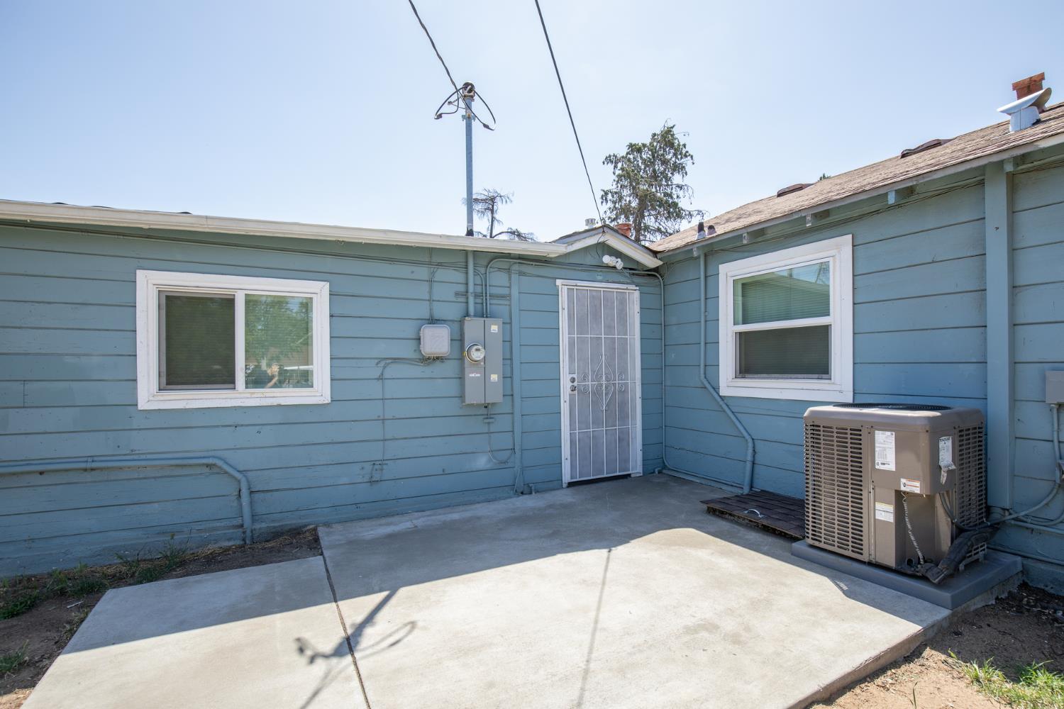 4777 E Shields Ave, Fresno, CA 93726