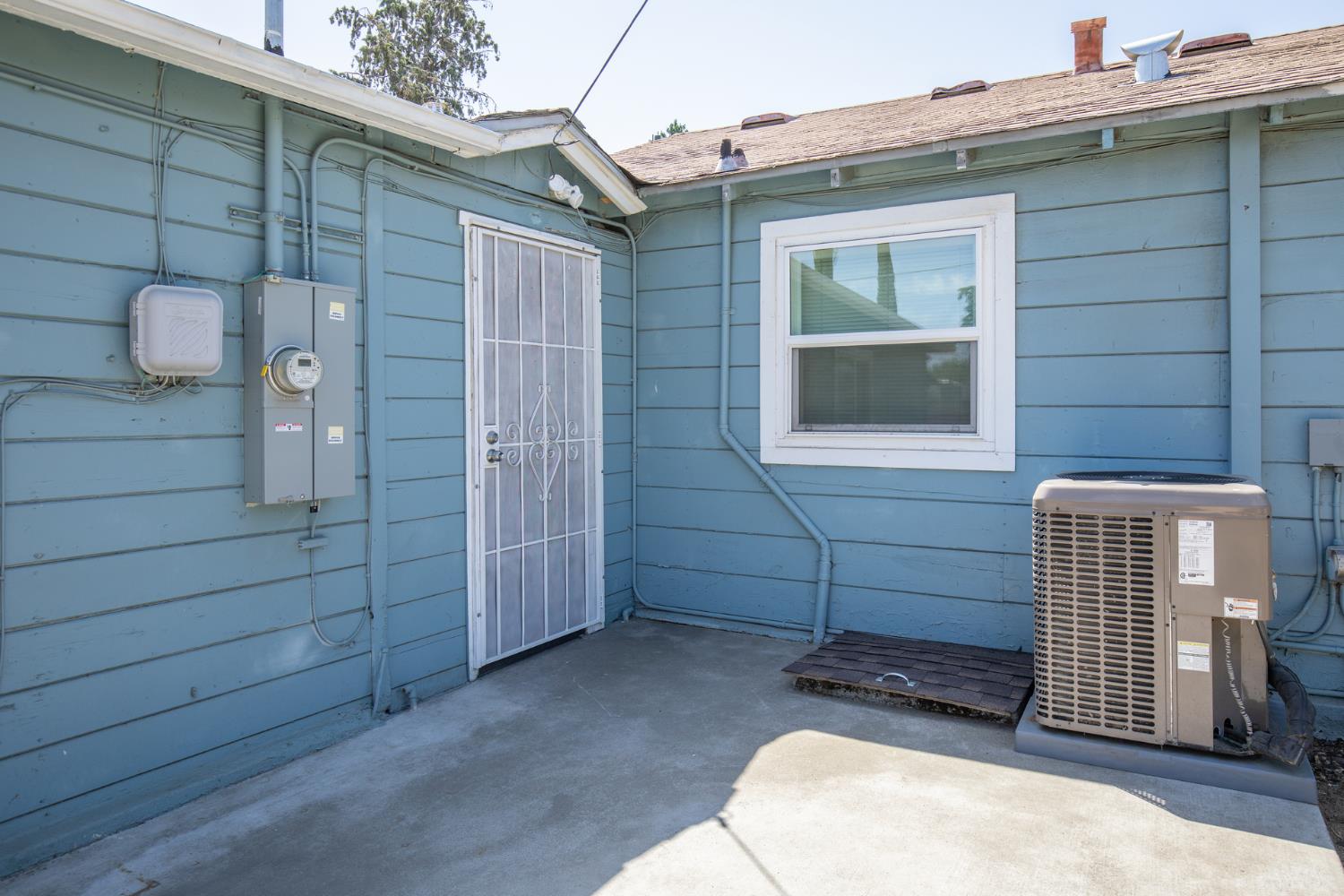 4777 E Shields Ave, Fresno, CA 93726