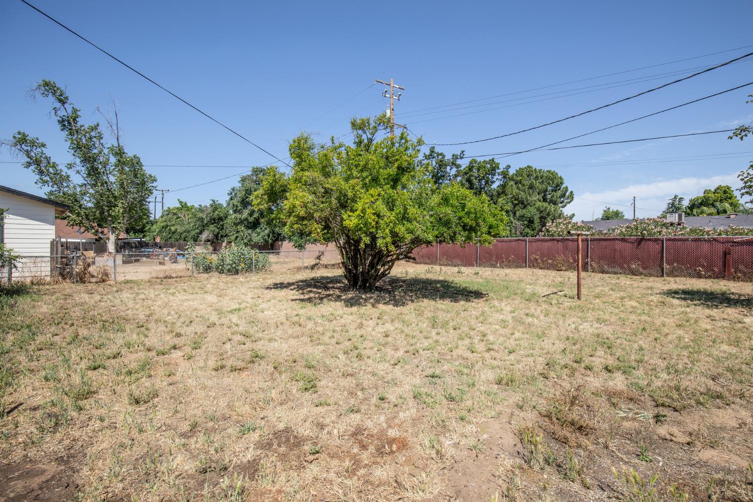 4777 E Shields Ave, Fresno, CA 93726
