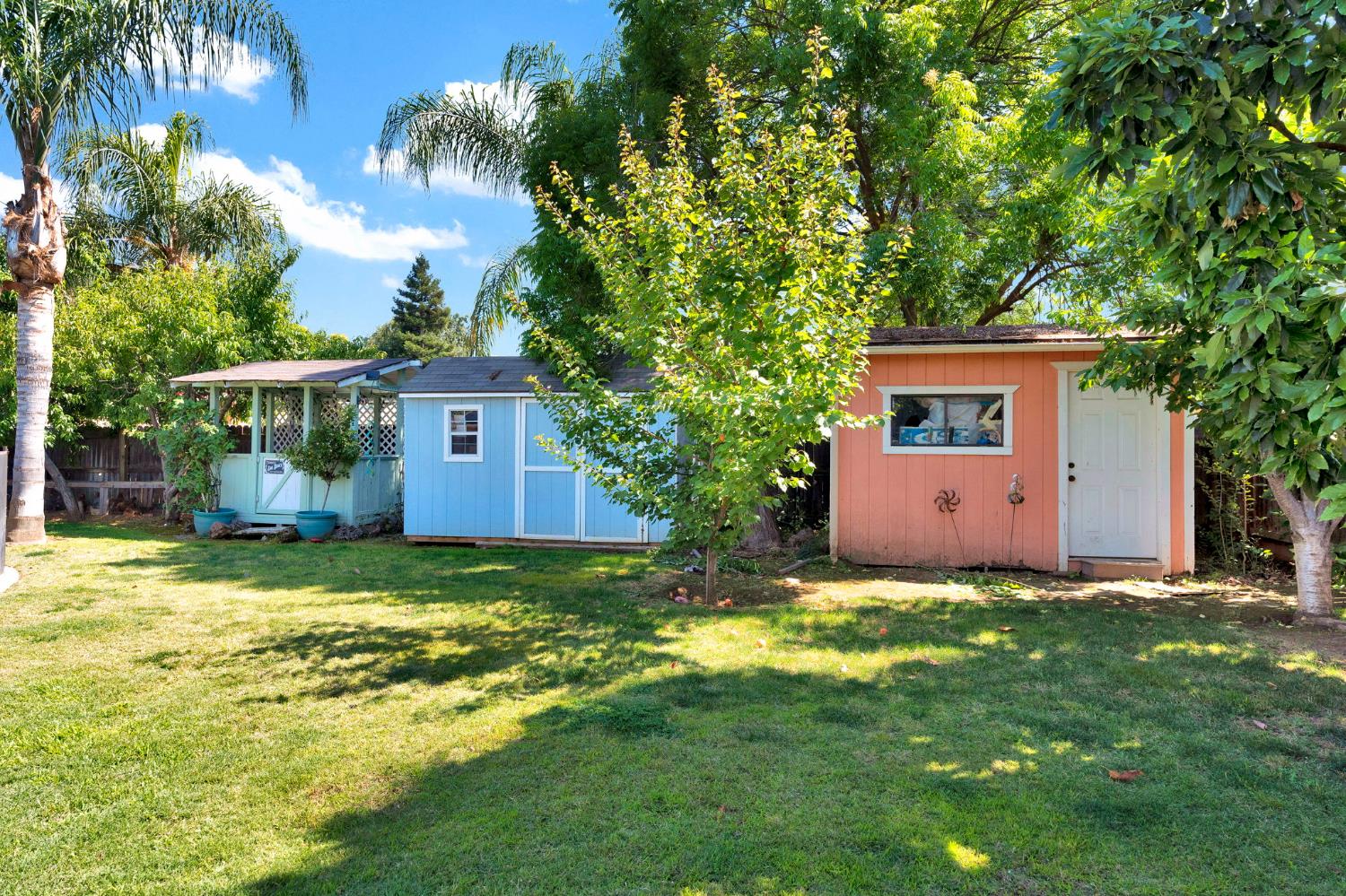 1758 Barstow Ave, Clovis, CA 93611