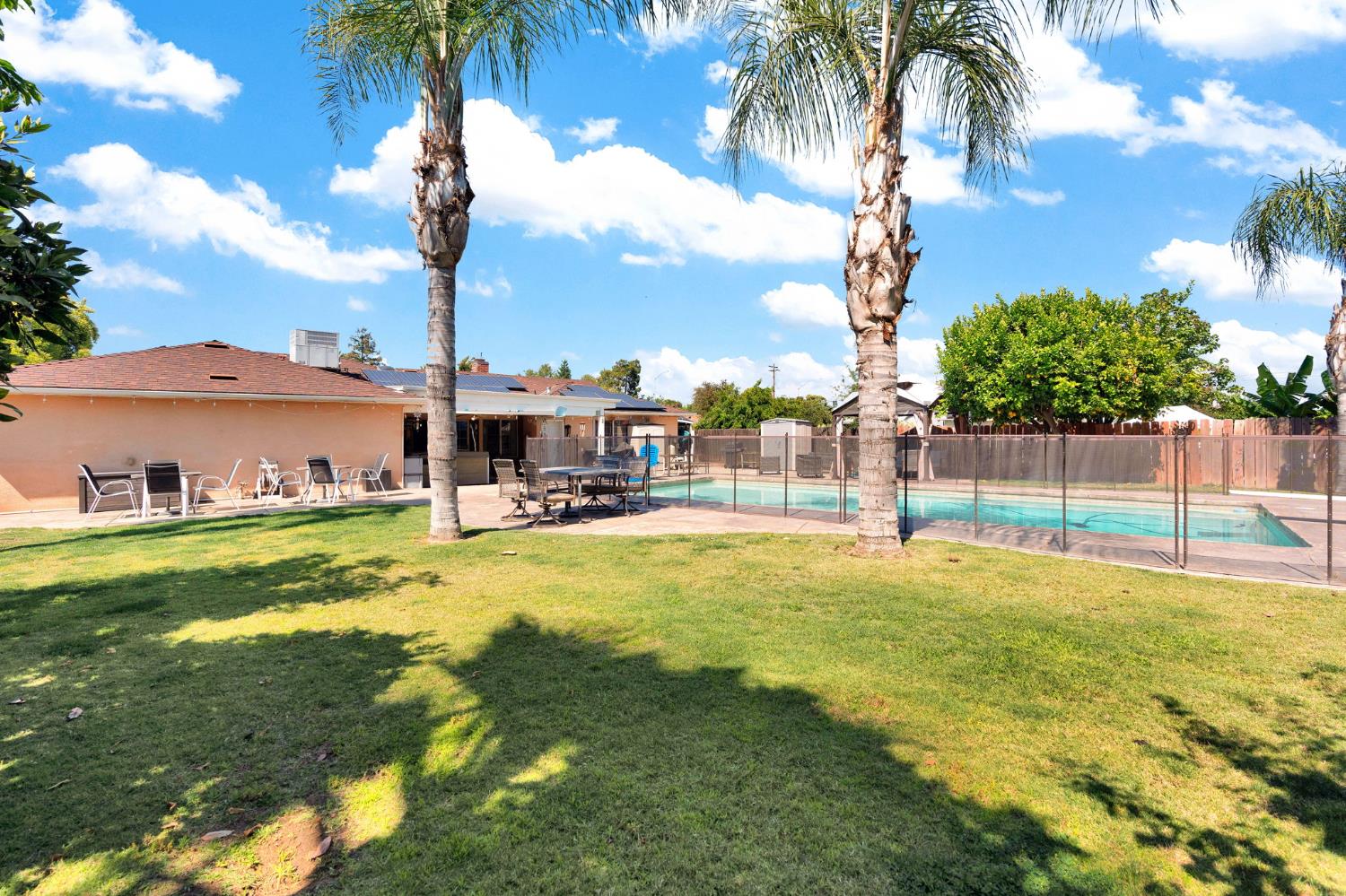 1758 Barstow Ave, Clovis, CA 93611