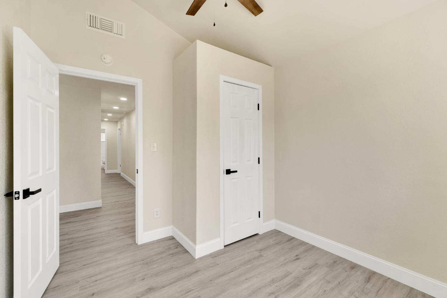 1505 Fountain Way, Madera, CA 93638