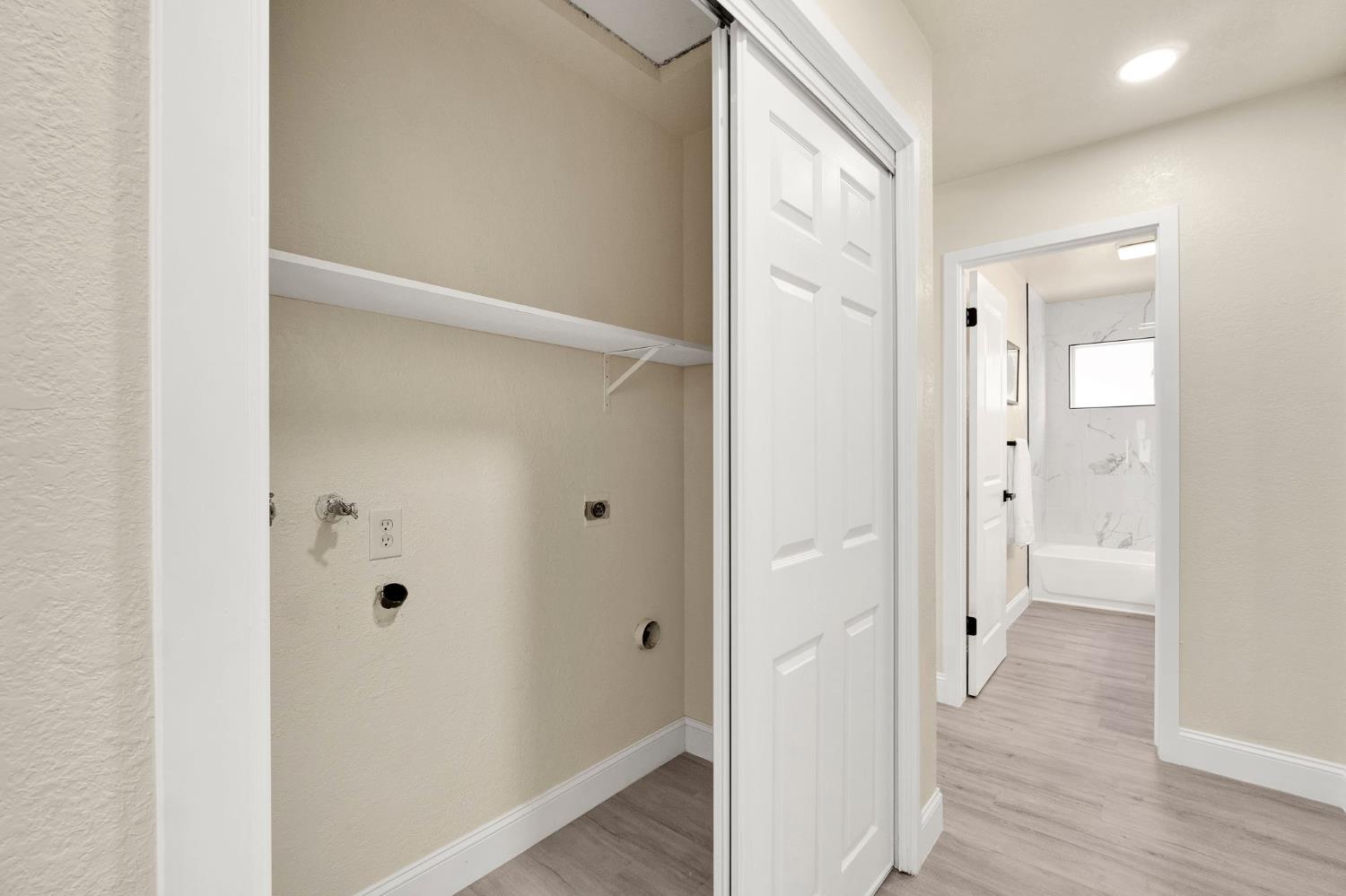 1505 Fountain Way, Madera, CA 93638