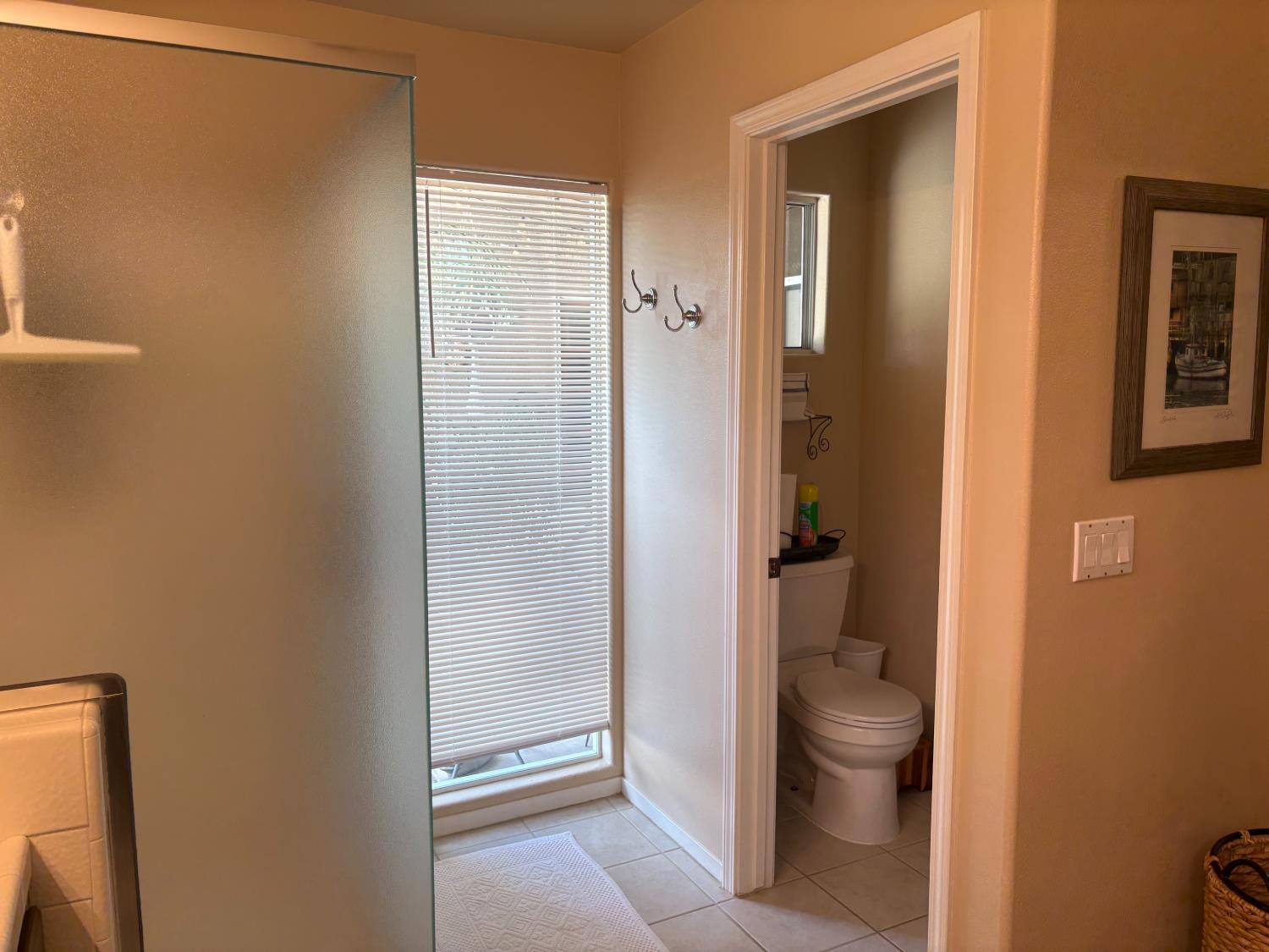 8263 N Mcdonald Ave, Fresno, CA 93720