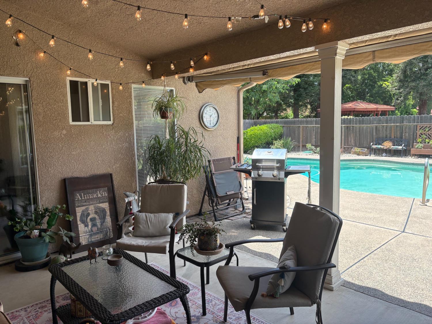 8263 N Mcdonald Ave, Fresno, CA 93720