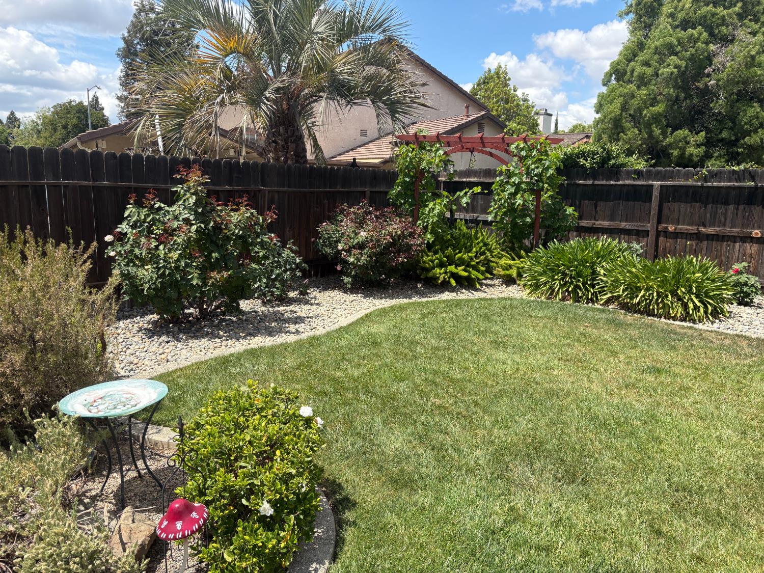 8263 N Mcdonald Ave, Fresno, CA 93720