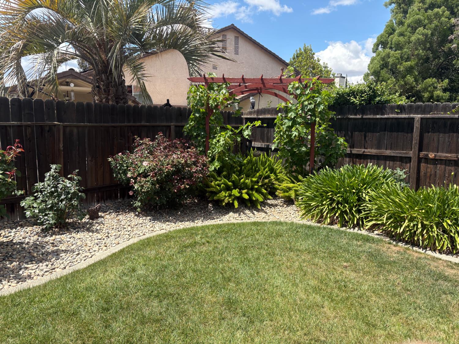 8263 N Mcdonald Ave, Fresno, CA 93720