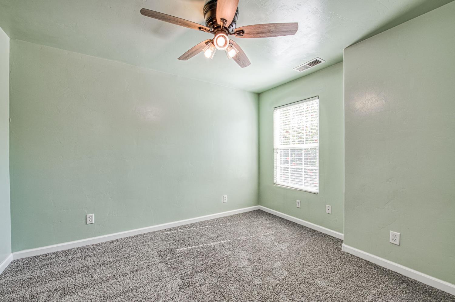 3673 N Denali Ave, Fresno, CA 93727