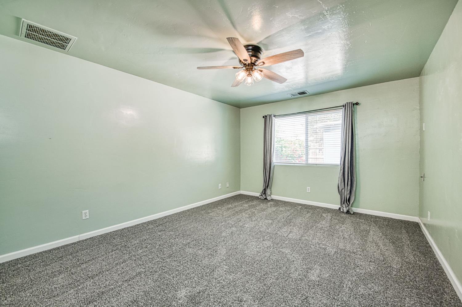 3673 N Denali Ave, Fresno, CA 93727