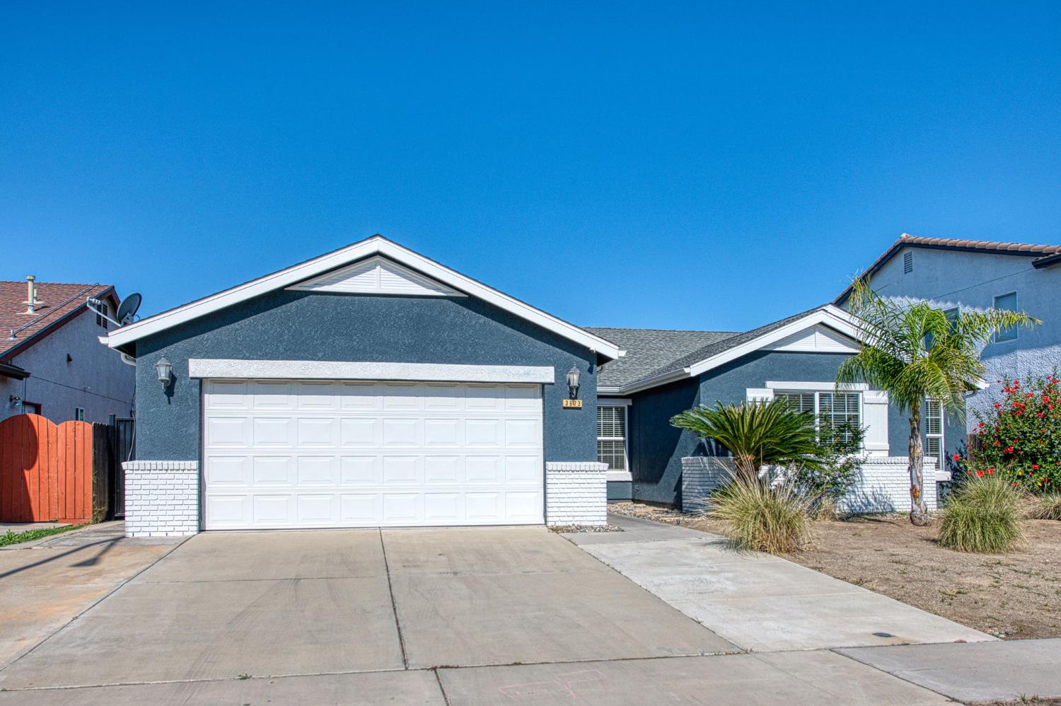 3673 N Denali Ave, Fresno, CA 93727