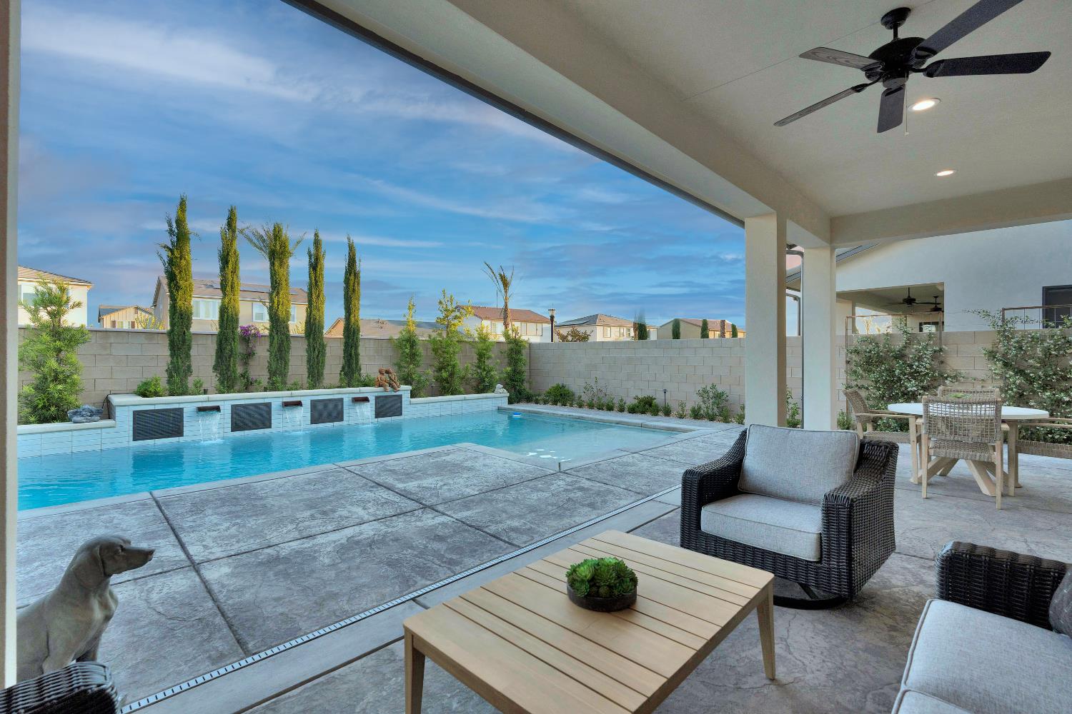 2857 E Beech Tree Dr, Fresno, CA 93730