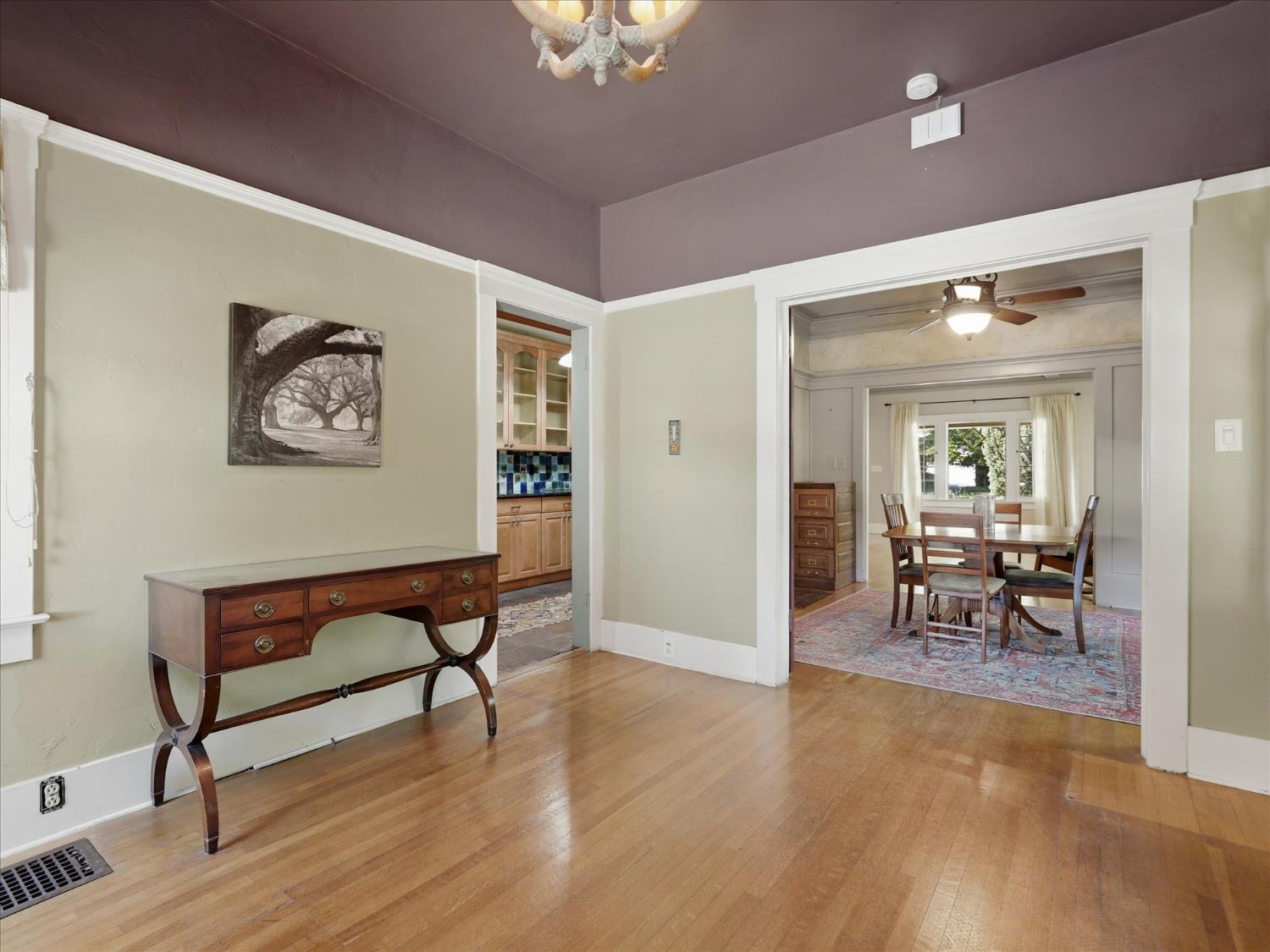 702 E Peralta Way, Fresno, CA 93704