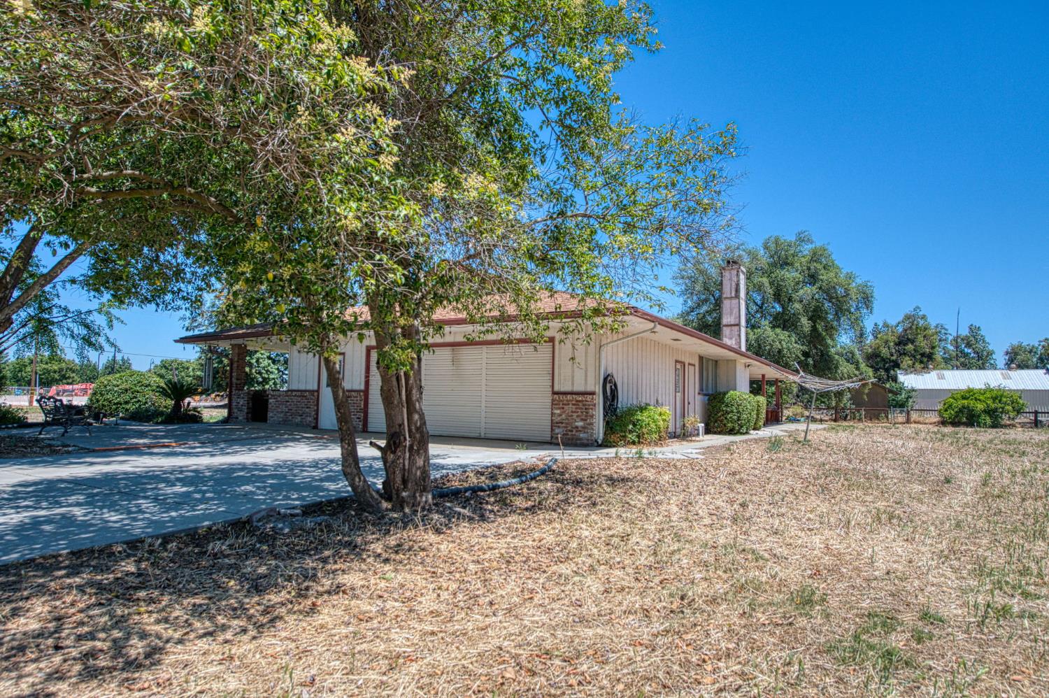 4565 W Dakota Ave, Fresno, CA 93722