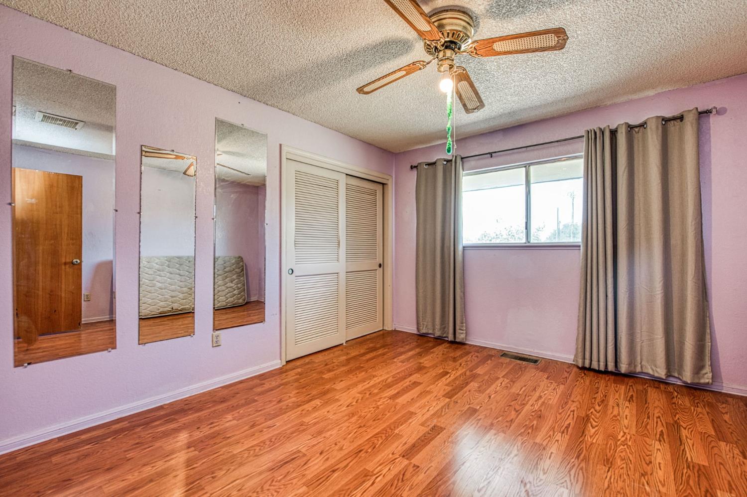 4565 W Dakota Ave, Fresno, CA 93722