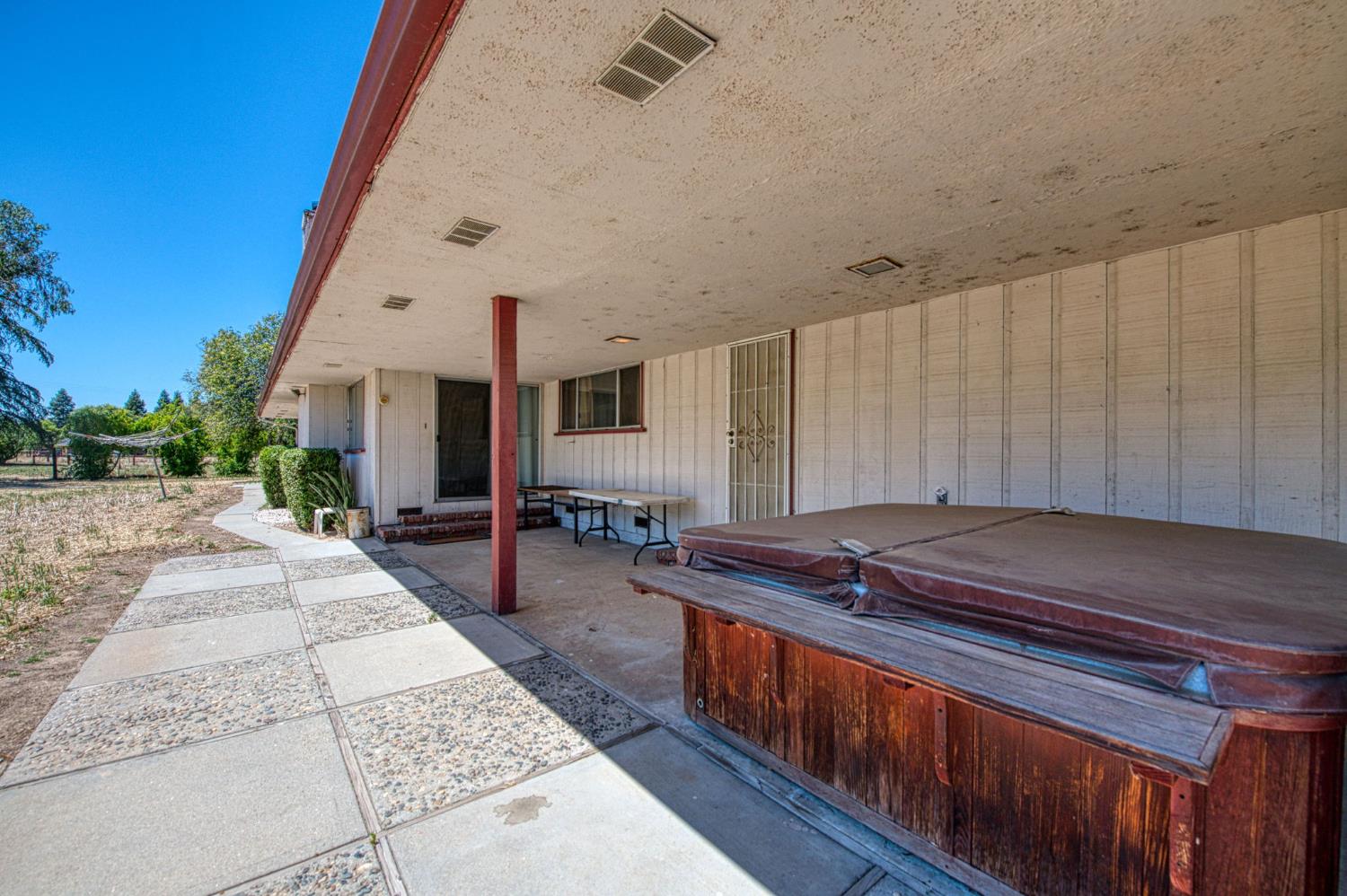 4565 W Dakota Ave, Fresno, CA 93722