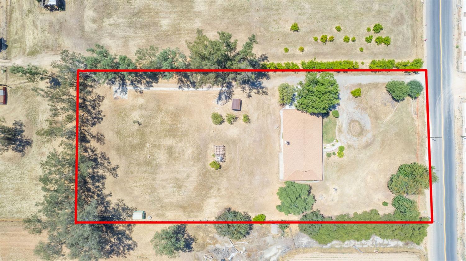 4565 W Dakota Ave, Fresno, CA 93722