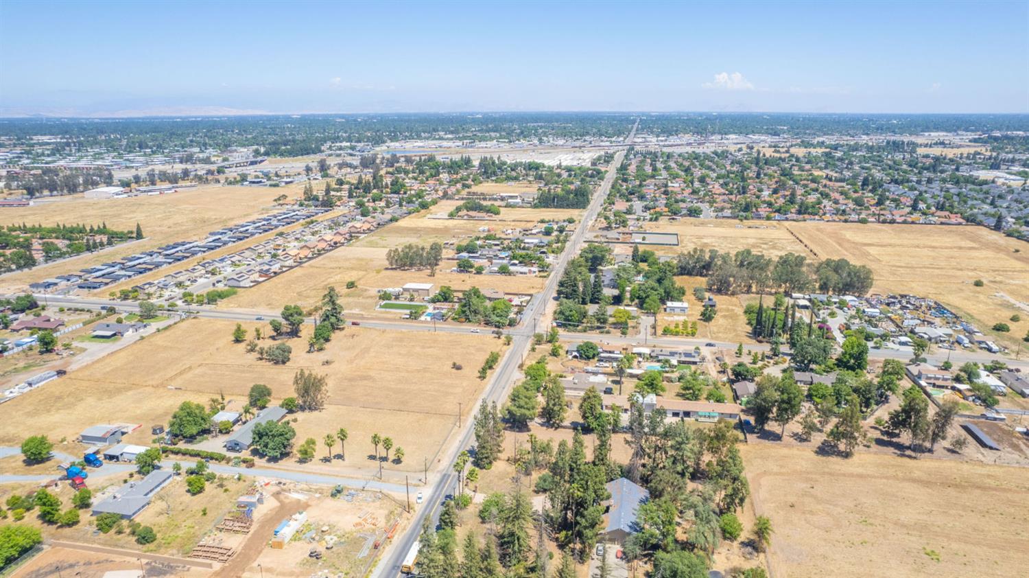 4565 W Dakota Ave, Fresno, CA 93722