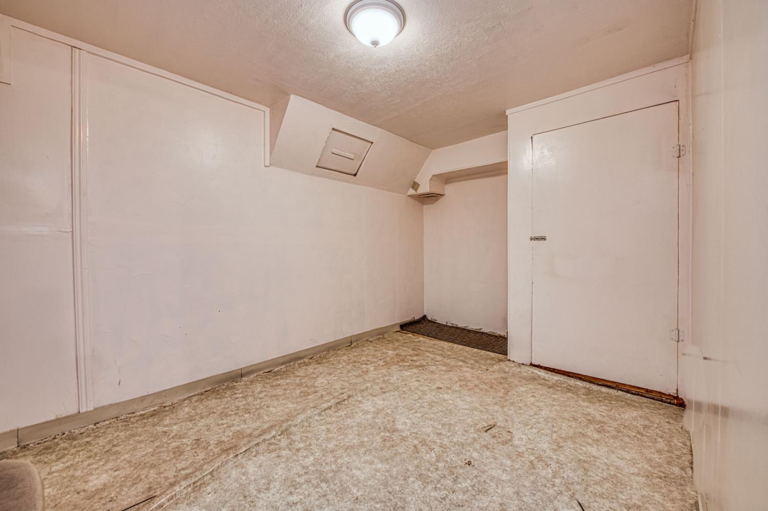 4565 W Dakota Ave, Fresno, CA 93722
