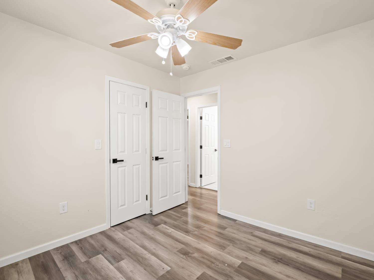 2409 E Holland Ave, Fresno, CA 93726