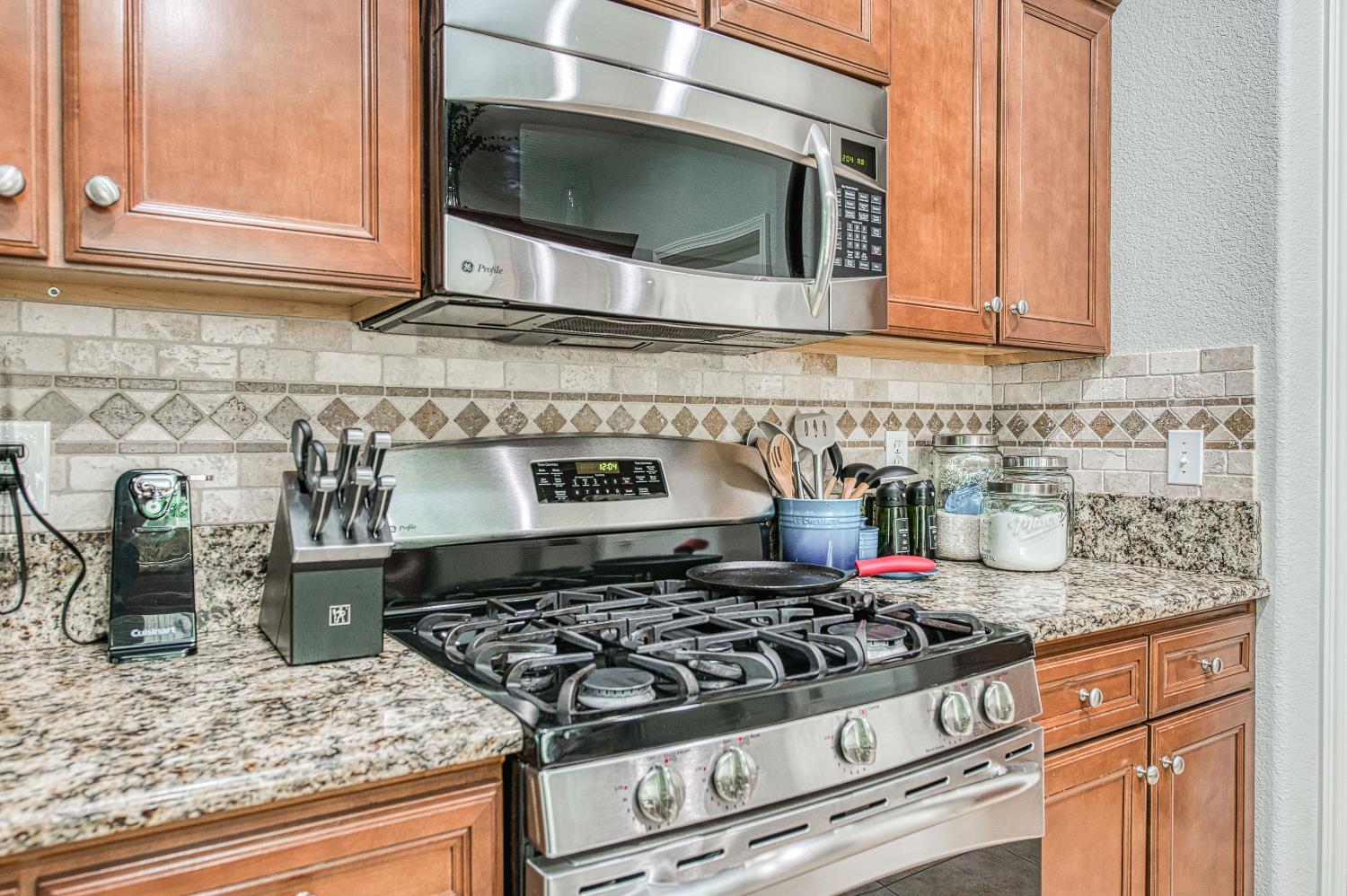 3095 N Pearwood, Fresno, CA 93727